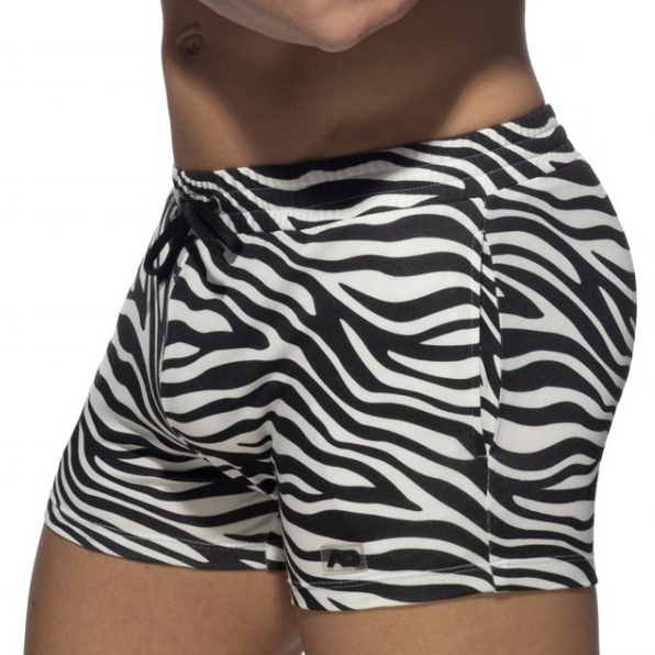 Addicted Short ZEBRA SPORTS