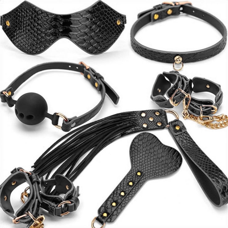 Kit BDSM 7 Pièces CAÏMAN Noir