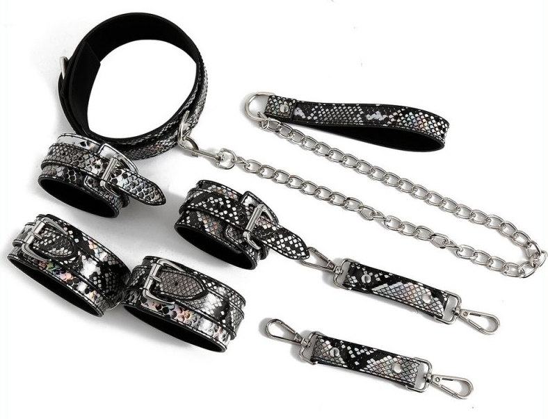 Kit Sm SNAKINE Collier et Menottes Noir-Argentés